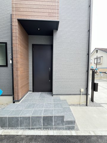 【玄関】 | 福岡市城南区友丘6丁目3期　3号棟（全4棟）【仲介手数料無料・0円】 | 現地写真。