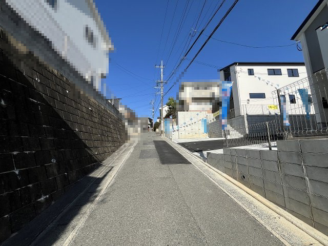 【その他】 | 福岡市城南区友丘6丁目3期　4号棟（全4棟）【仲介手数料無料・0円】 | 現地写真。前面道路です。