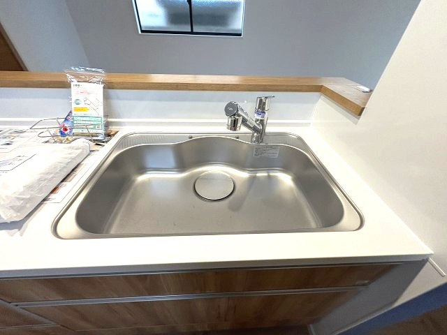 【キッチン】 | 福岡市城南区友丘6丁目3期　4号棟（全4棟）【仲介手数料無料・0円】 | 現地写真。