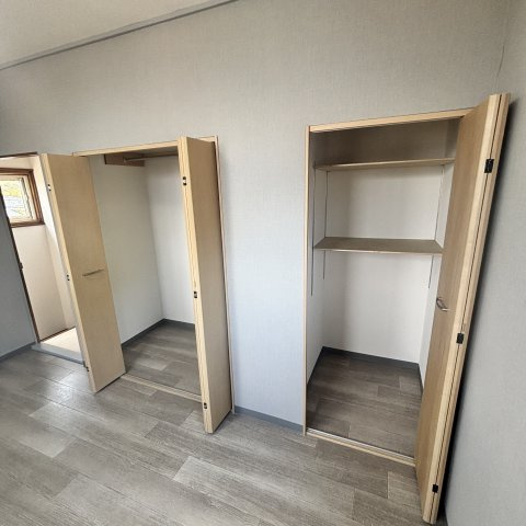 室蘭市絵鞆町3丁目6-7戸建の収納