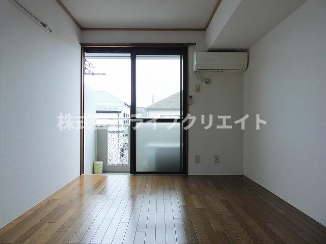 サンコーポの居間・リビング