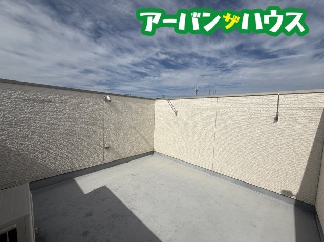 GRANDTIC 西崎1のバルコニー