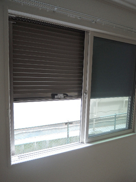 Garnet-BaBaの内装|安心の防犯シャッター