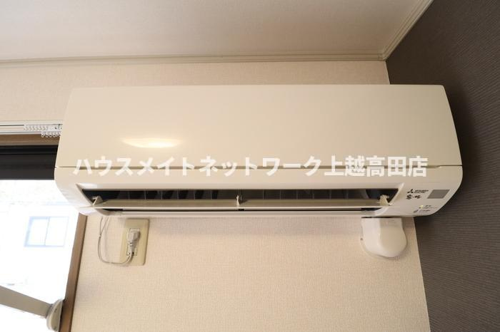 ロイヤルガーデン子安 Ａの設備|エアコン