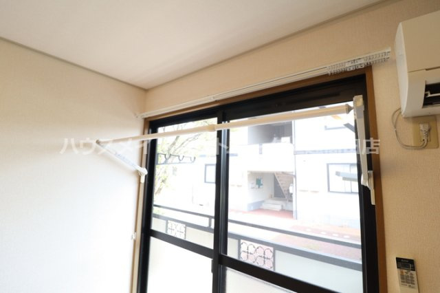 ロイヤルガーデン子安 Ａの展望|室内物干し