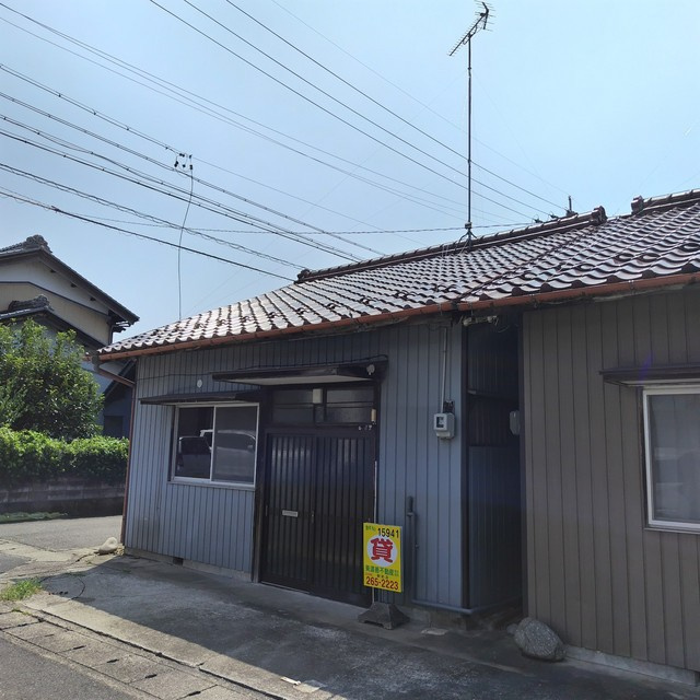 西川手２丁目貸家の外観