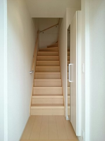 ルコネッサンスの玄関|収納もある玄関です