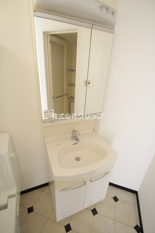 グリフィン横浜・桜木町拾壱番館の独立洗面台