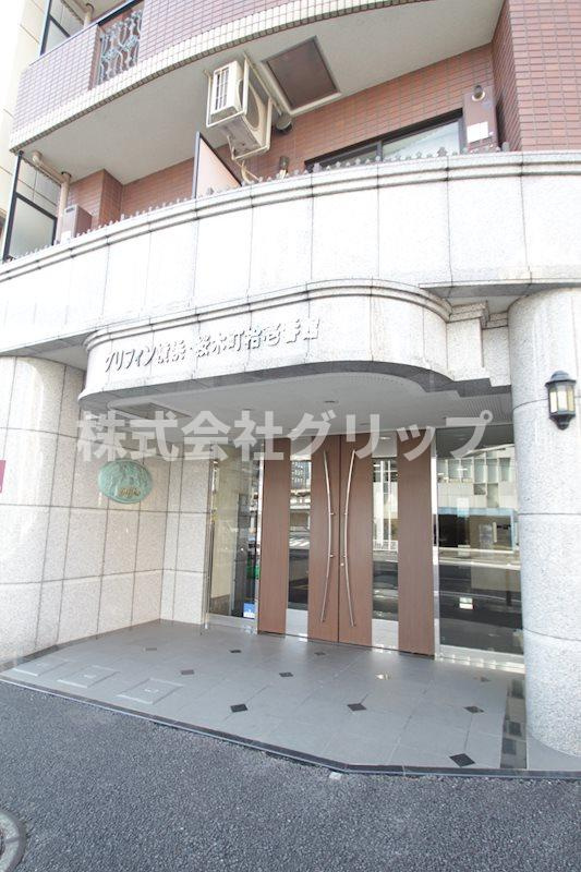 グリフィン横浜・桜木町拾壱番館のエントランス