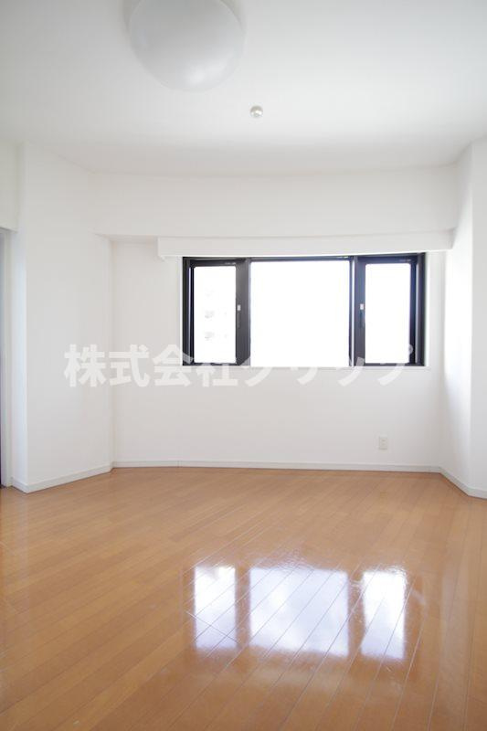 グリフィン横浜・桜木町拾壱番館の居間・リビング