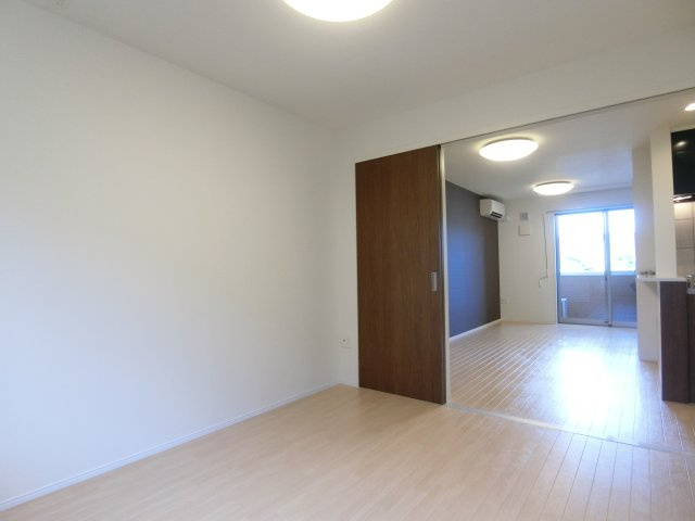 アヴニールの洋室