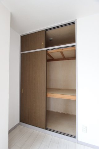 セラフィ西原の収納