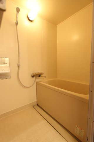 サンハイツ赤城の浴室