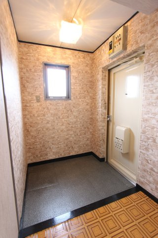 サンハイツ赤城の玄関