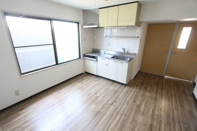 メゾン住吉の居間・リビング