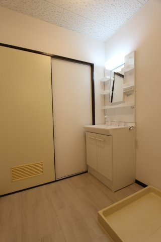 メゾンメリオールの洗面所