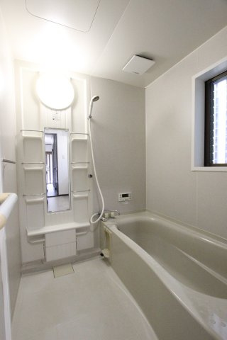 日下部北町１－７０貸家の浴室