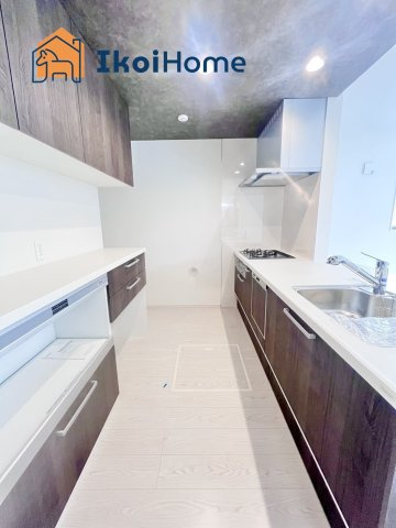 明石市天文町2丁目　全2棟　2号棟　新築戸建のキッチン|【ホームページに現地動画掲載中】●年中無休：当日予約可●人気の対面キッチン♪調理スペースもゆったり！