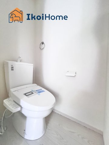 明石市天文町2丁目　全2棟　2号棟　新築戸建のトイレ|●年中無休：当日予約可●1階・2階ウォッシュレット付のお手洗い。汚れが落ちやすく、節水タイプです