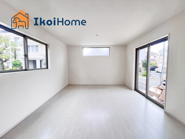 明石市天文町2丁目　全2棟　2号棟　新築戸建の寝室|【ホームページに現地動画掲載中】●年中無休：当日予約可●遮熱Ｌｏｗ−ｅ複層硝子入り窓ペアガラス採用！