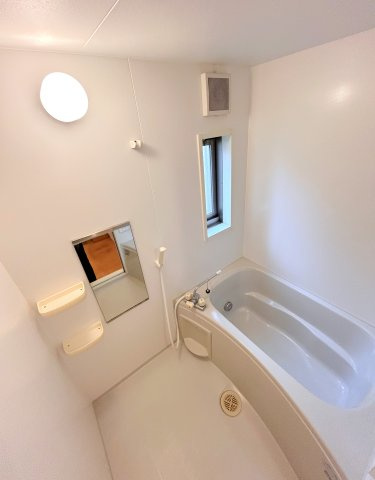 エスポワール岬の浴室|他号室のものとなるため、異なる場合は現況優先とします。