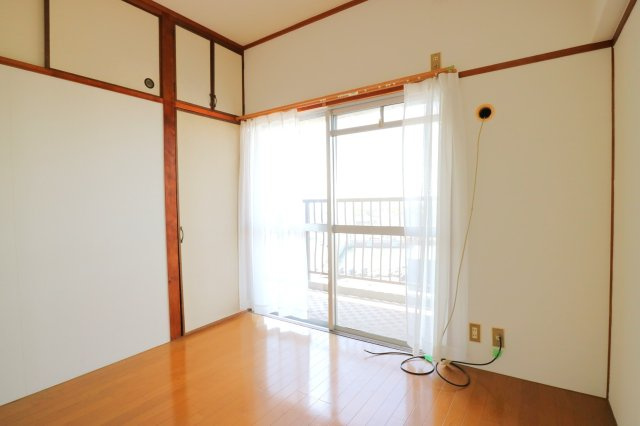 ロイヤルマンション大牟田の洋室