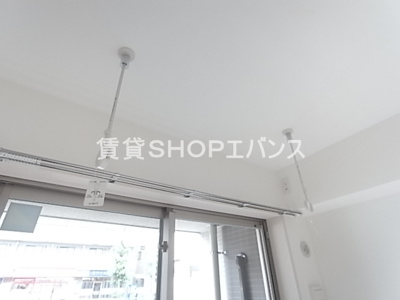  | コンフォーティア