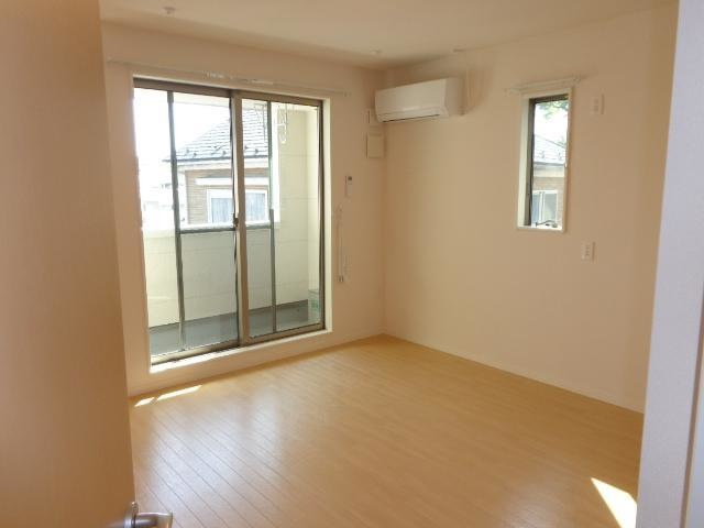 コンフォールKの居間・リビング