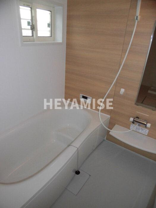 ウィットシバタⅡの浴室