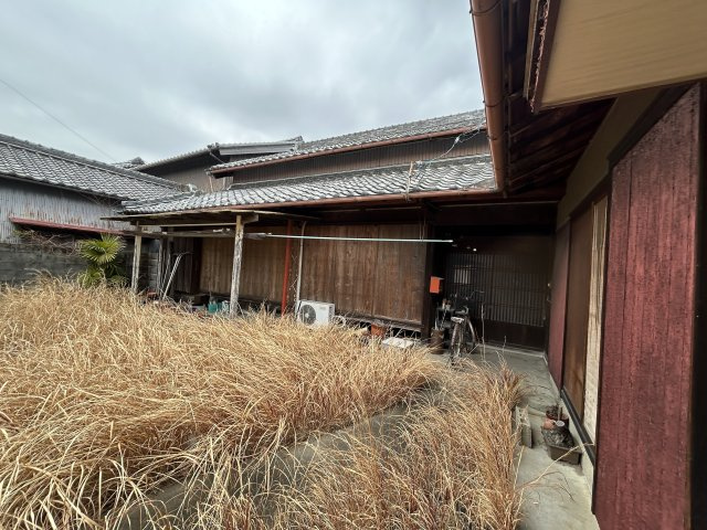 松阪市西黒部町　中古戸建の画像
