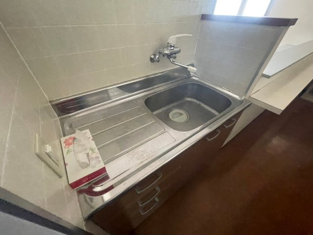 愛国東1-1-18貸事務所のキッチン