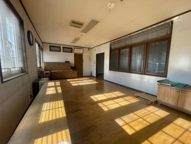 愛国東1-1-18貸事務所のロビー