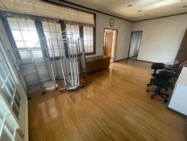 愛国東1-1-18貸事務所のロビー