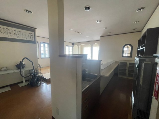 愛国東1-1-18貸事務所のその他