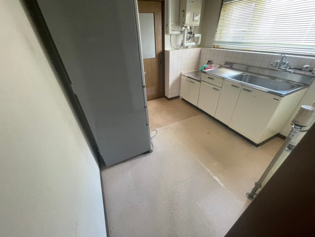 愛国東1-1-18貸事務所のその他