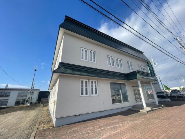 愛国東1-1-18貸事務所の外観