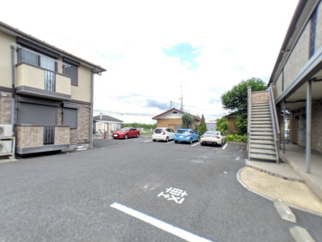 カトルセゾン　Ｂの駐車場