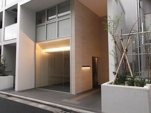 レジディア笹塚Ⅱのエントランス|■オートロック■防犯カメラ