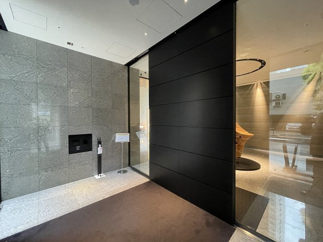 【エントランス】 | パークコート浜離宮ザタワー