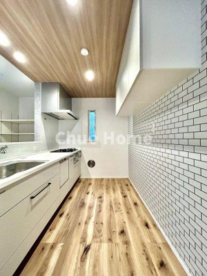 【キッチン】 | 葛飾区青戸5丁目新築分譲住宅 | ワイドで収納豊富なシステムキッチン・