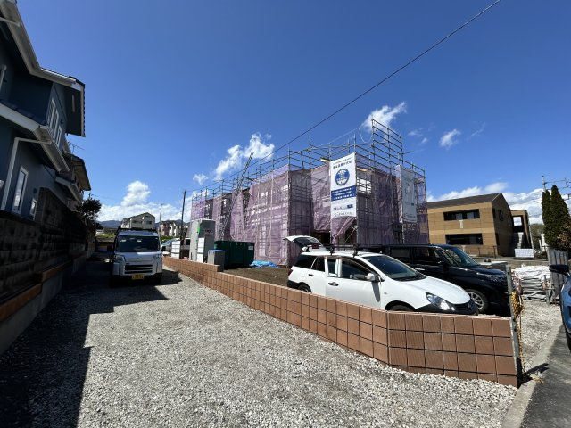 新築　北群馬郡榛東村新井第4　Livele Garden.S　2号棟の駐車場|　駐車スペースは2台分可能です！					

