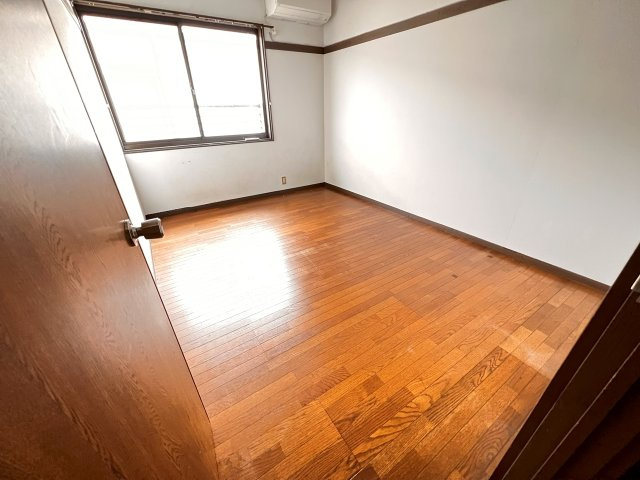 ユノソハイツ筑後Ｂ棟の洋室