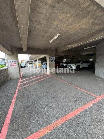 シティハイツ堀止の駐車場