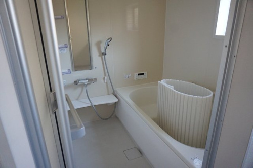 リーブルファイン立木の浴室