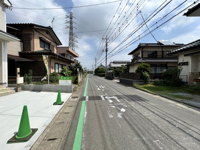 新築　高崎市浜尻町4期　Heartful　Town　１号棟の前面道路含む現地写真|現地写真　東側接道幅員約5.9ｍ