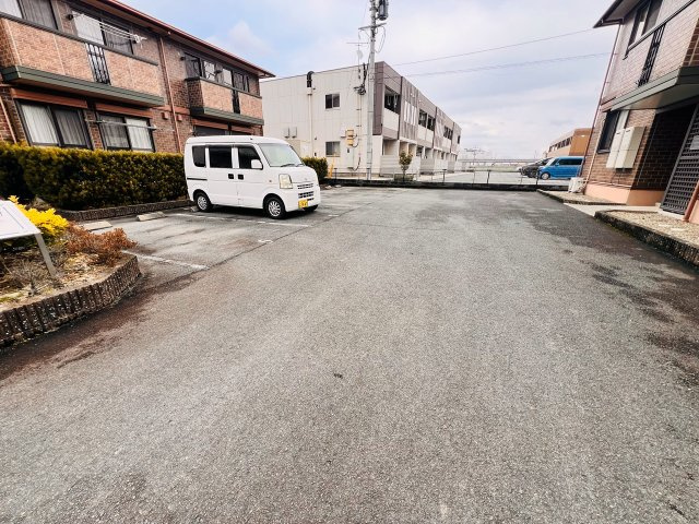 アネックス・マリーⅡ　A棟の駐車場