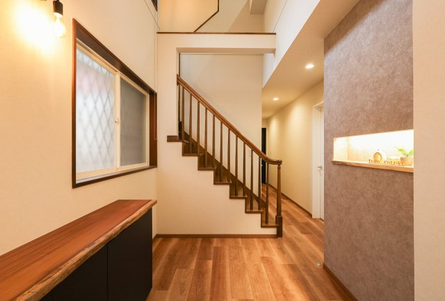 大津市青山5丁目　中古戸建天然木フルリノベーションの洋室