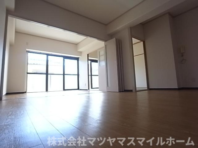 【居間・リビング】 | サン・フローラ中川