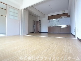 【居間・リビング】 | サン・フローラ中川