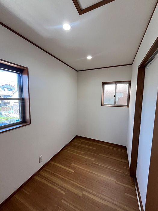 名古屋市中村区横井1丁目の洋室